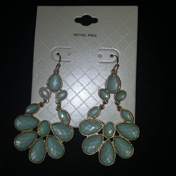 Chanderlier Earrings - Picture 2 of 4